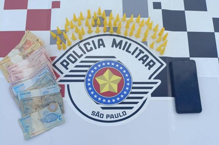 Adolescente é apreendido por tráfico de drogas em bairro de Leme