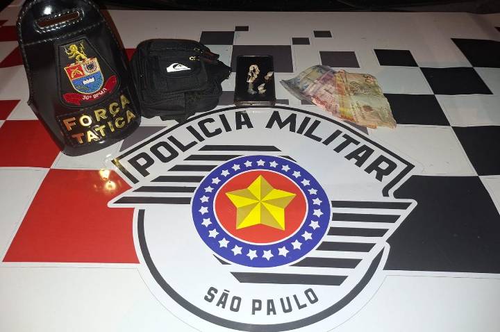 Adolescente é detido por envolvimento com tráfico durante operação policial em Pirassununga