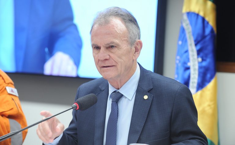 Comissão aprova projeto que obriga condomínios a oferecer curso sobre acessibilidade e inclusão