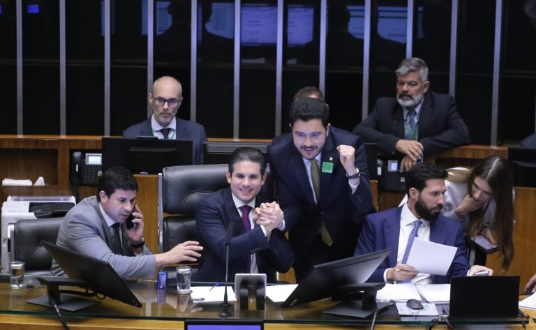 Saiba mais sobre o projeto de combate à exploração de crianças em redes sociais