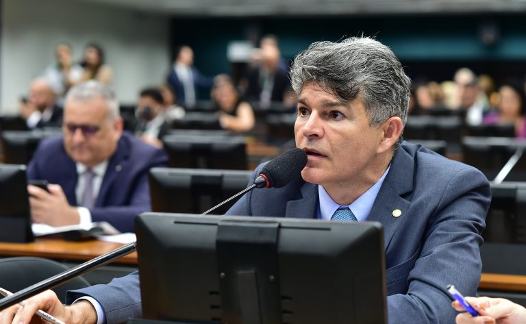Comissão aprova acesso prioritário de pequenos criadores afetados por seca a programa da Conab