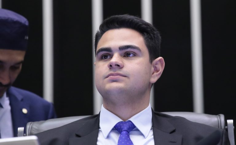 Comissão aprova bolsa para servidor de instituição científica