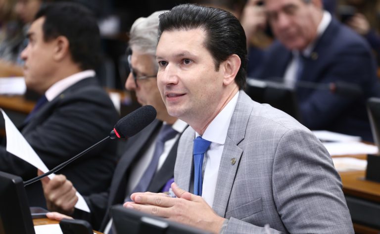 Comissão aprova notificação prévia do locatário sobre reajuste no aluguel