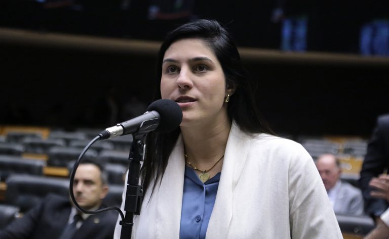 Comissão aprova projeto que caracteriza doença falciforme e talassemia como deficiências