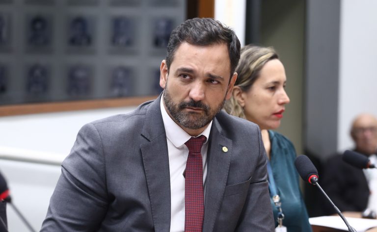 Comissão aprova regras para exercícios simulados entre pessoas traumatizadas por desastre