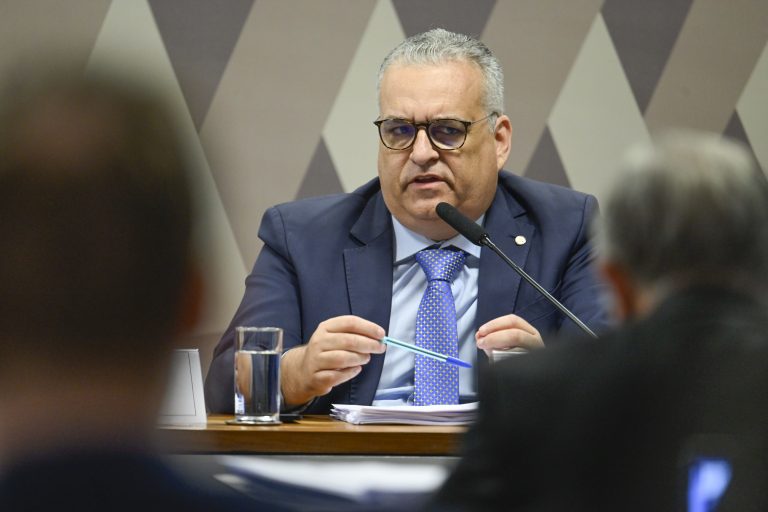 CPMI do INSS ouve Controladoria da União sobre fraudes em aposentadorias