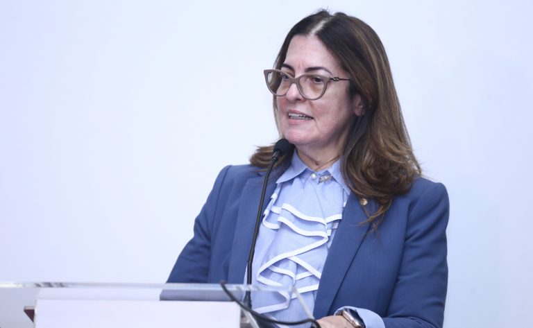 Comissão aprova exame domiciliar para paciente com dificuldade de locomoção