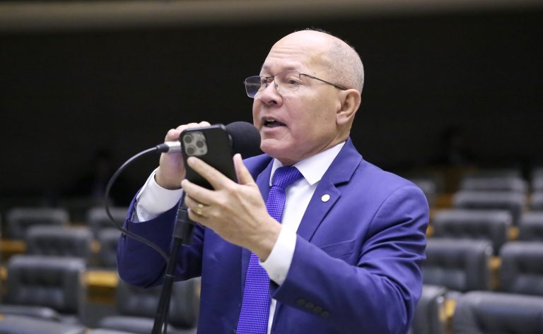 Comissão aprova projeto que prevê sorteio eletrônico para definir árbitros em competições esportivas