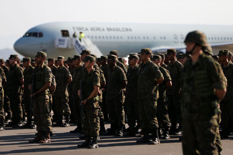 Comissão debate despesa com a graduação de sargentos do quadro especial da aeronáutica
