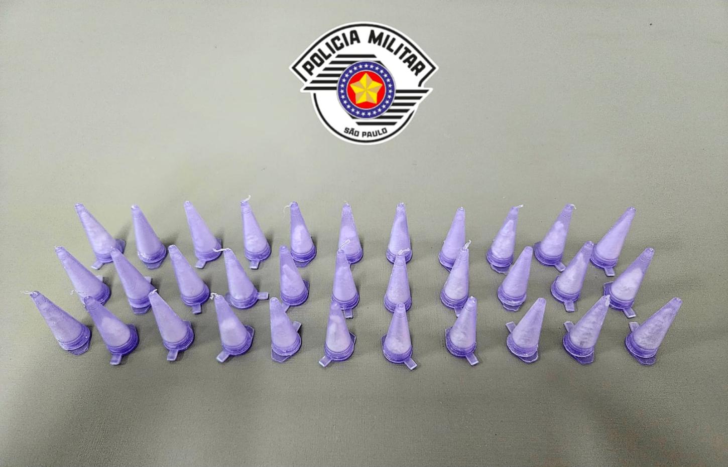 Homem de 47 anos é preso por tráfico com 33 porções de cocaína no Jd. Saulo