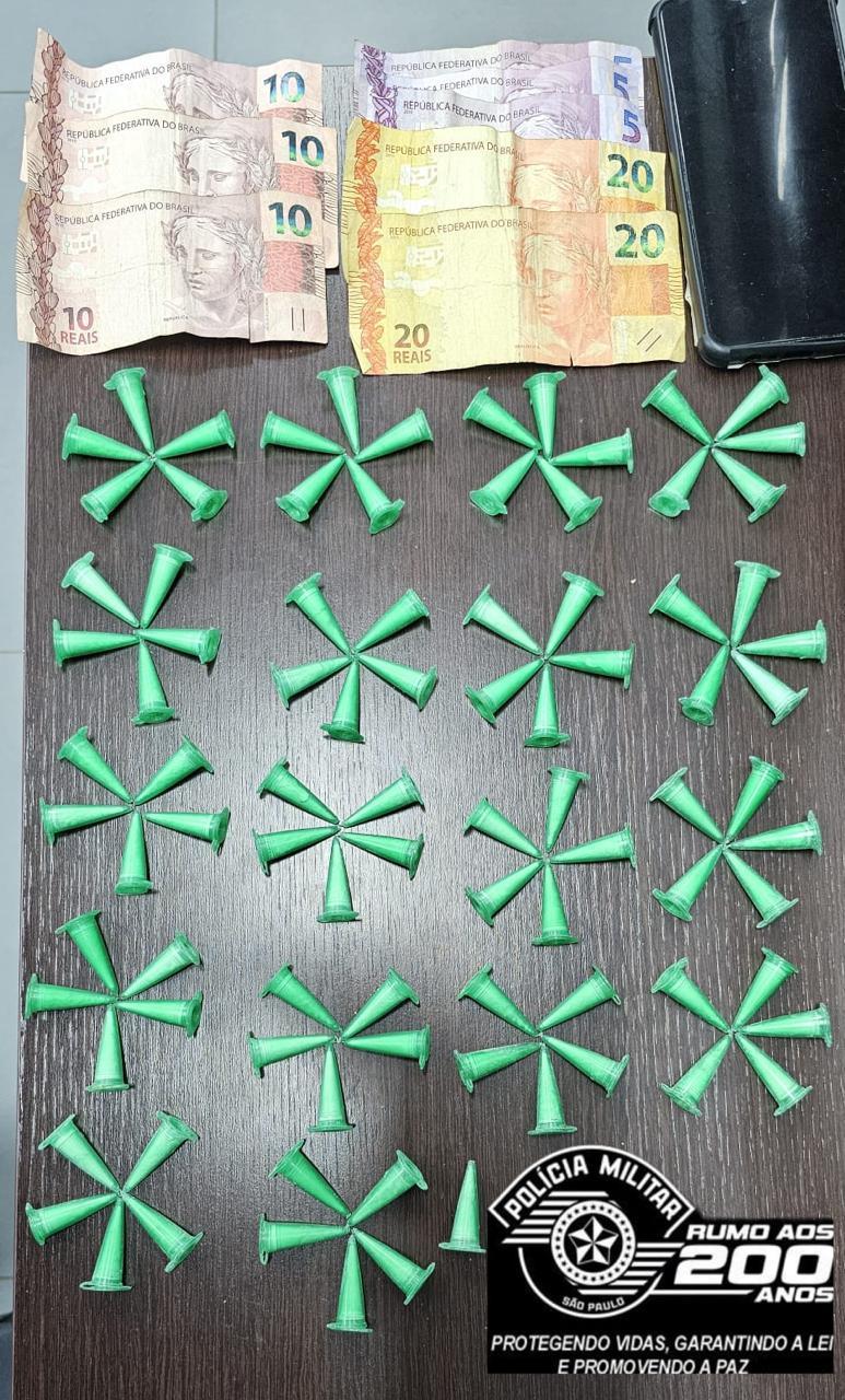 Homem é preso por tráfico de drogas durante patrulhamento no Jardim Empyreo em Leme