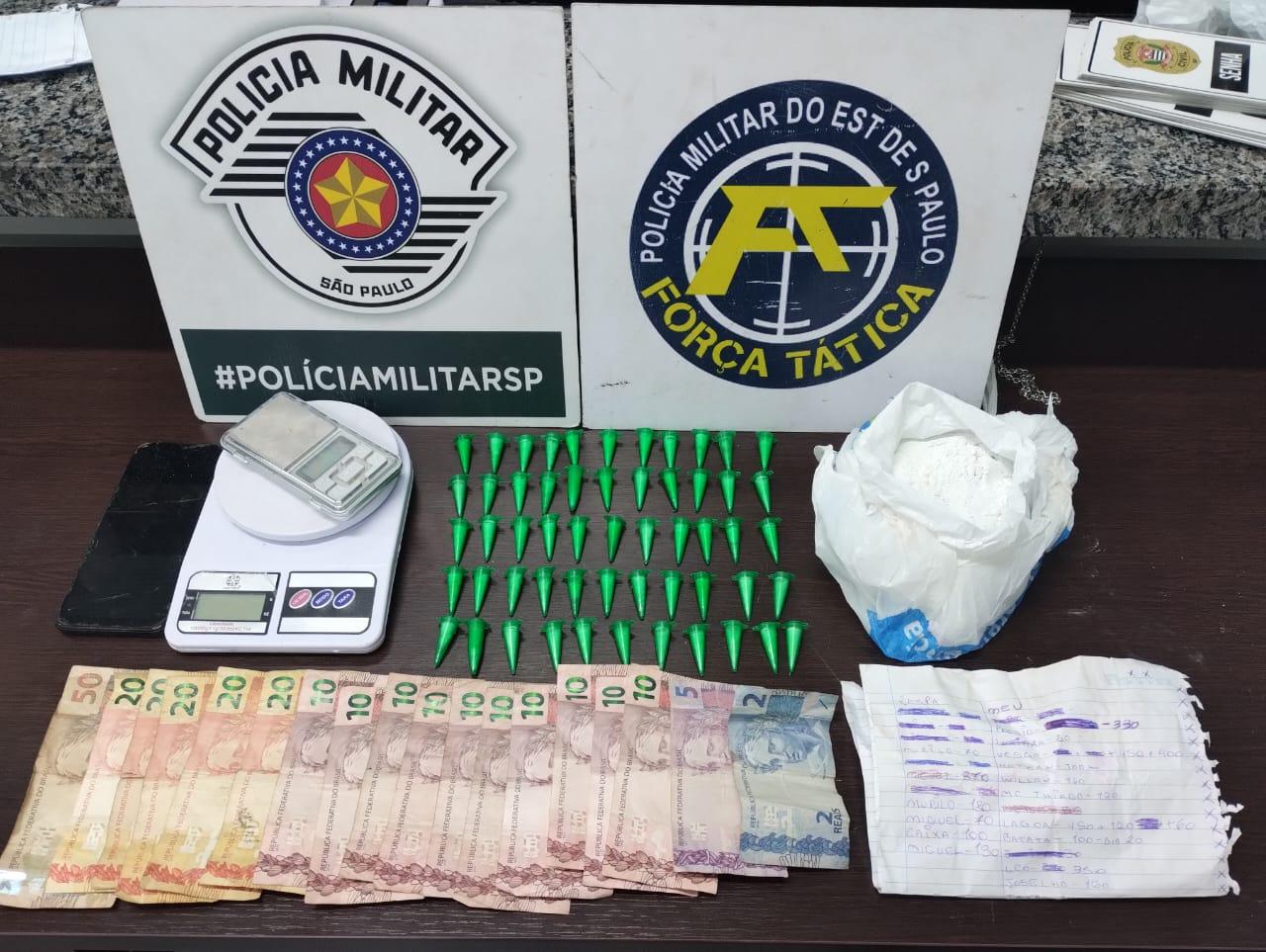 Jovem é preso por tráfico de drogas com quase 700 gramas de cocaína em Leme