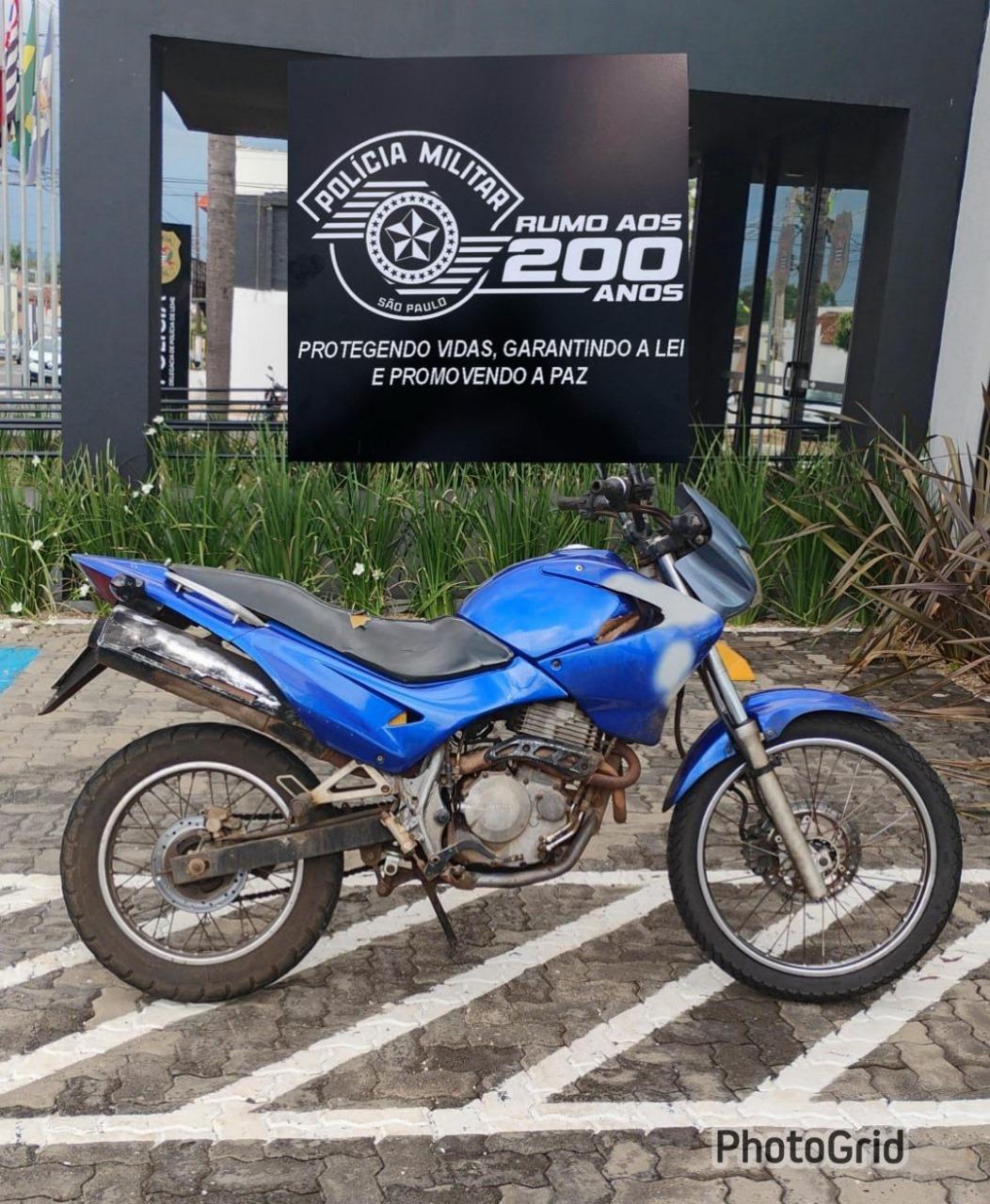 Ação rápida da PM impede furto de motocicleta no Centro de Leme