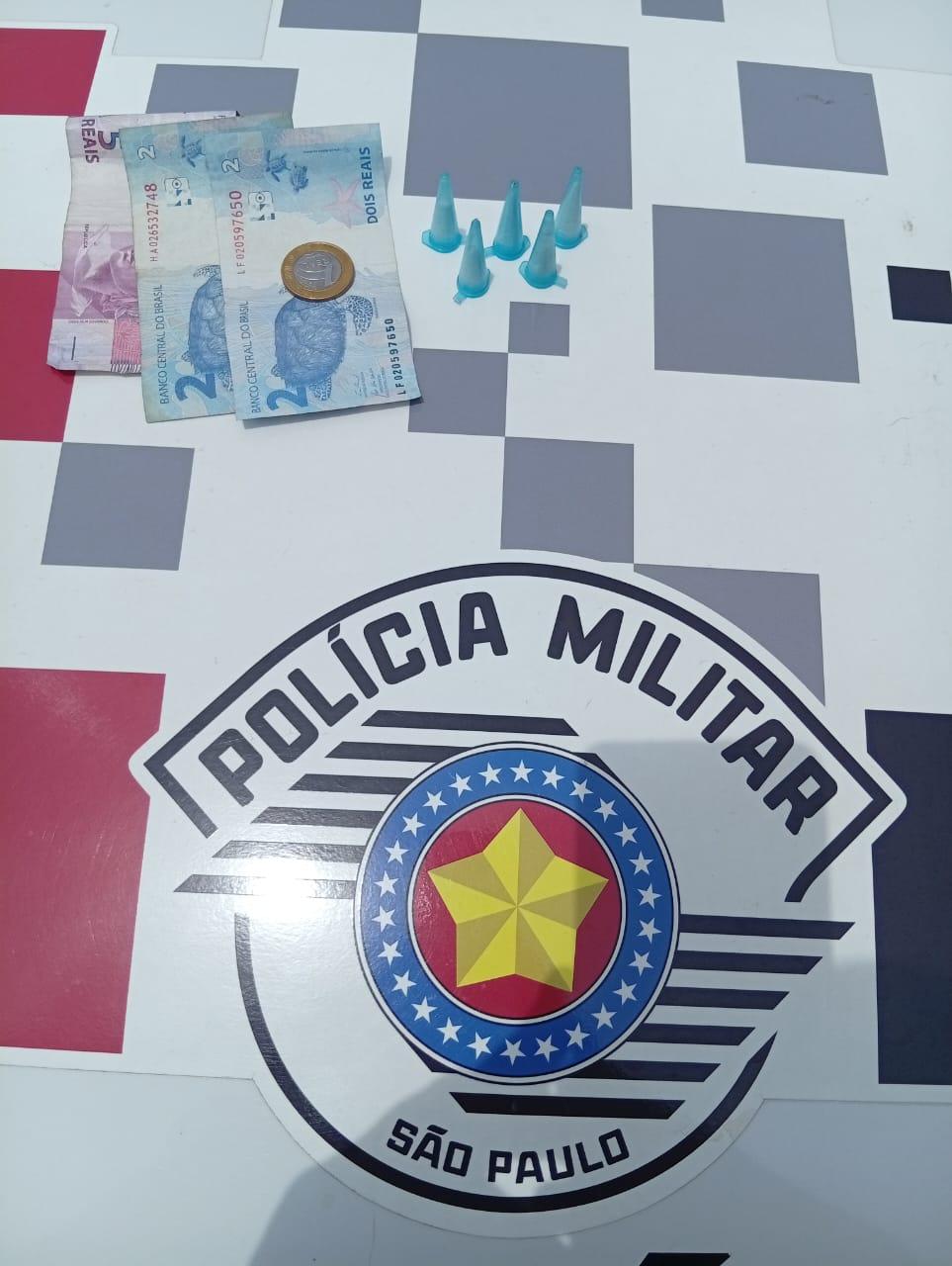 Homem é detido com cocaína durante abordagem policial em Cachoeira de Emas