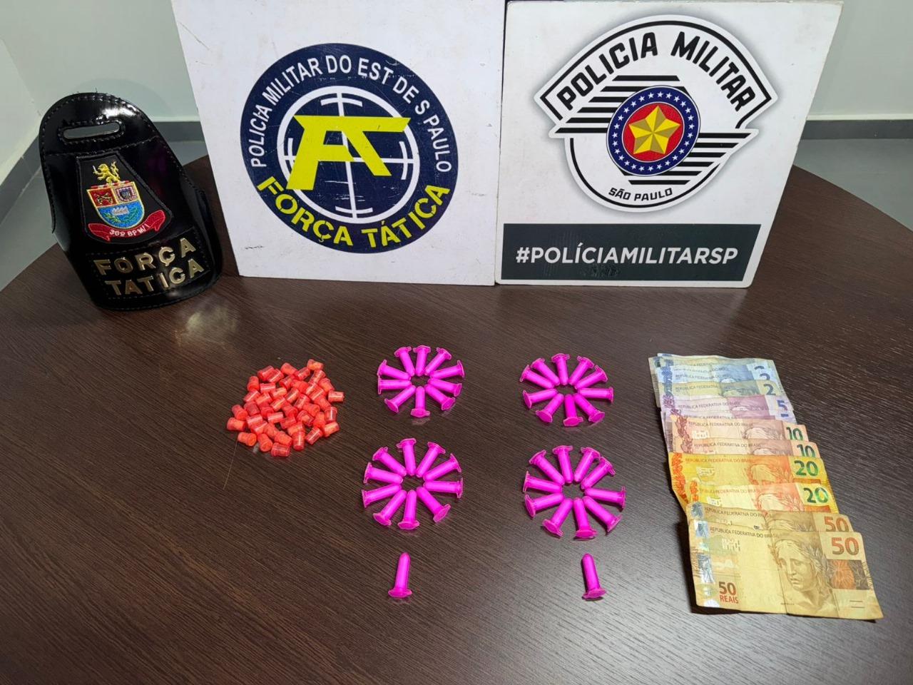 Homem é preso em Leme por tráfico de drogas durante patrulhamento da Força Tática