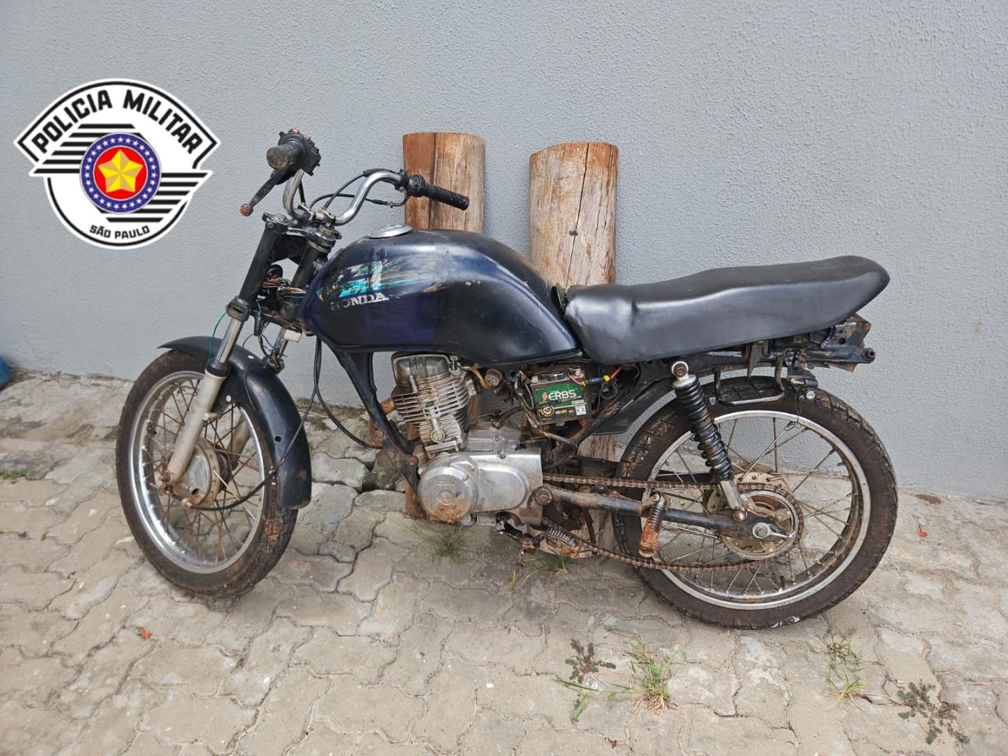 Polícia Militar recupera motocicleta furtada durante operação em Leme