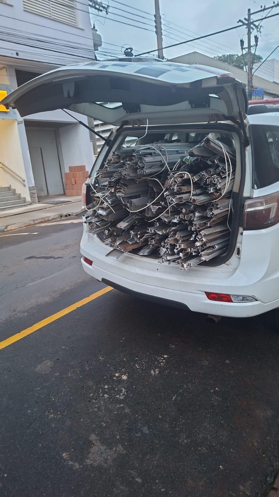 Polícia Militar impede furto de alumínio em prédio abandonado no Centro de Pirassununga