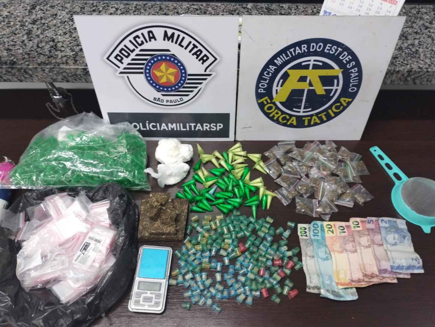 Polícia Militar prende homem por tráfico de drogas no Jardim Vanessa, em Leme (SP)