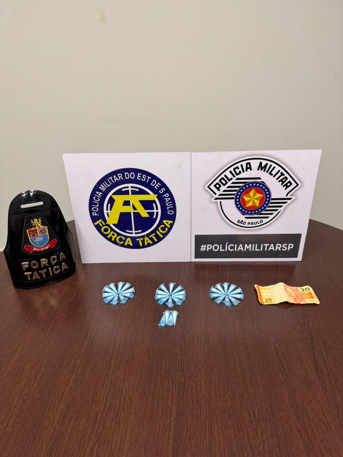 Adolescente é apreendido por suspeita de tráfico de drogas em praça de Leme