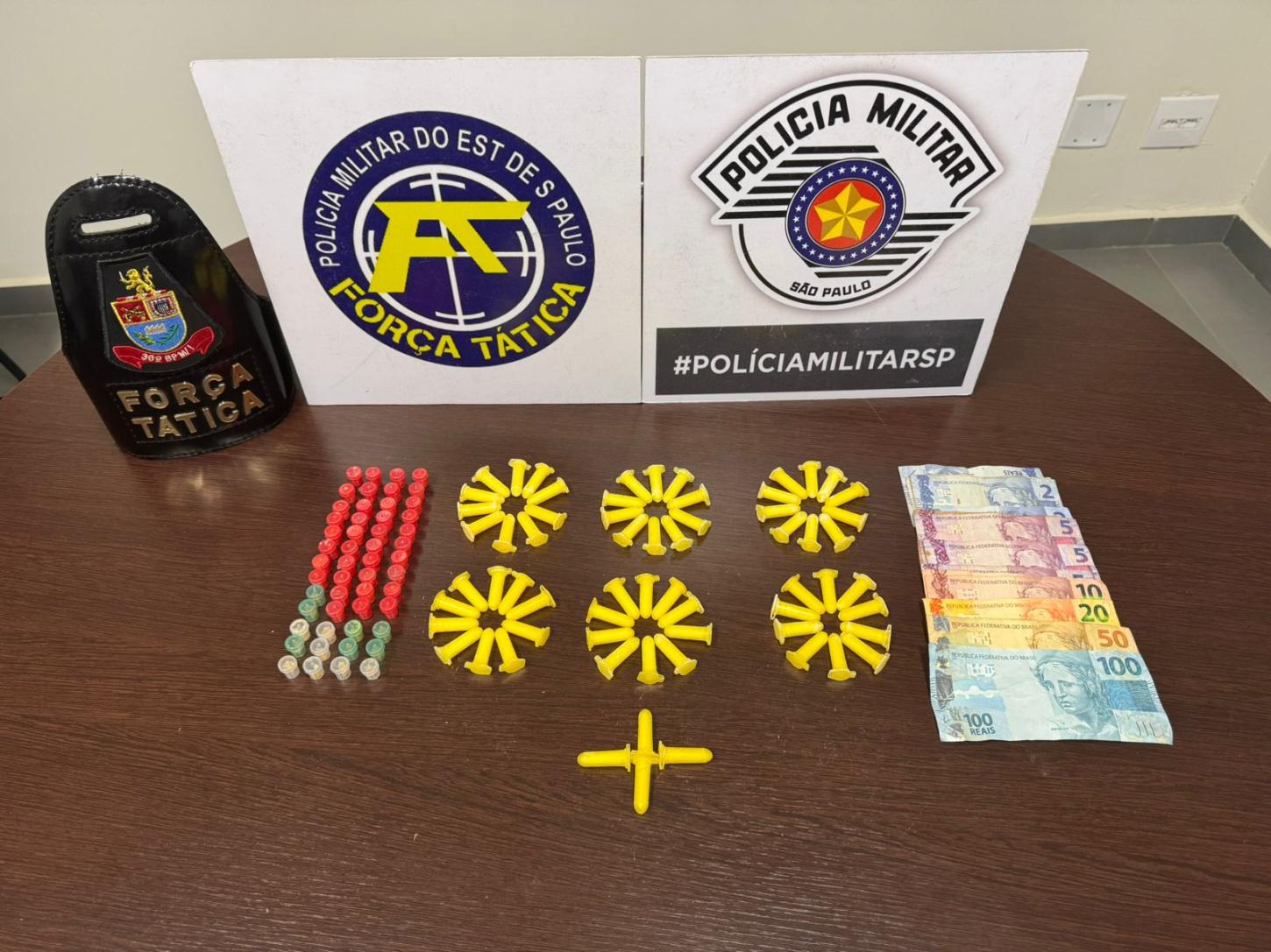 Adolescente é detido com cocaína e crack durante ação da PM em Leme